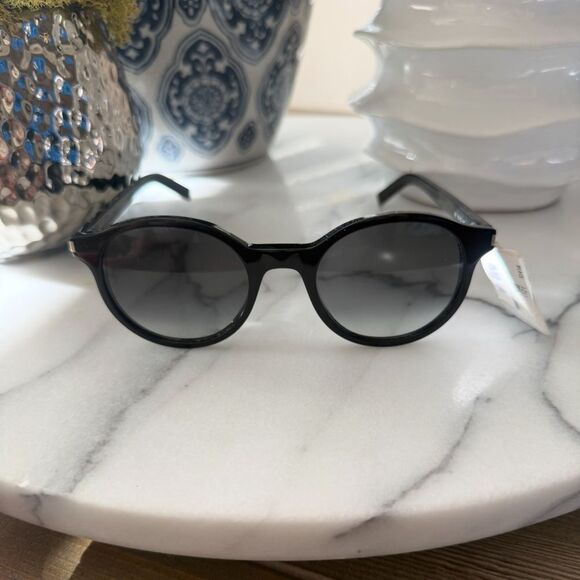 Saint Laurent Style SL 521
No branded case main image 6